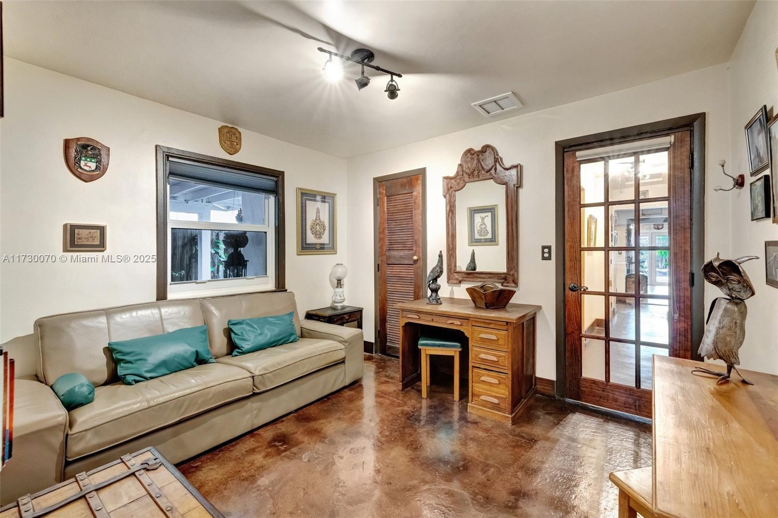 1401 NE 33rd St, Oakland Park, Florida image 31
