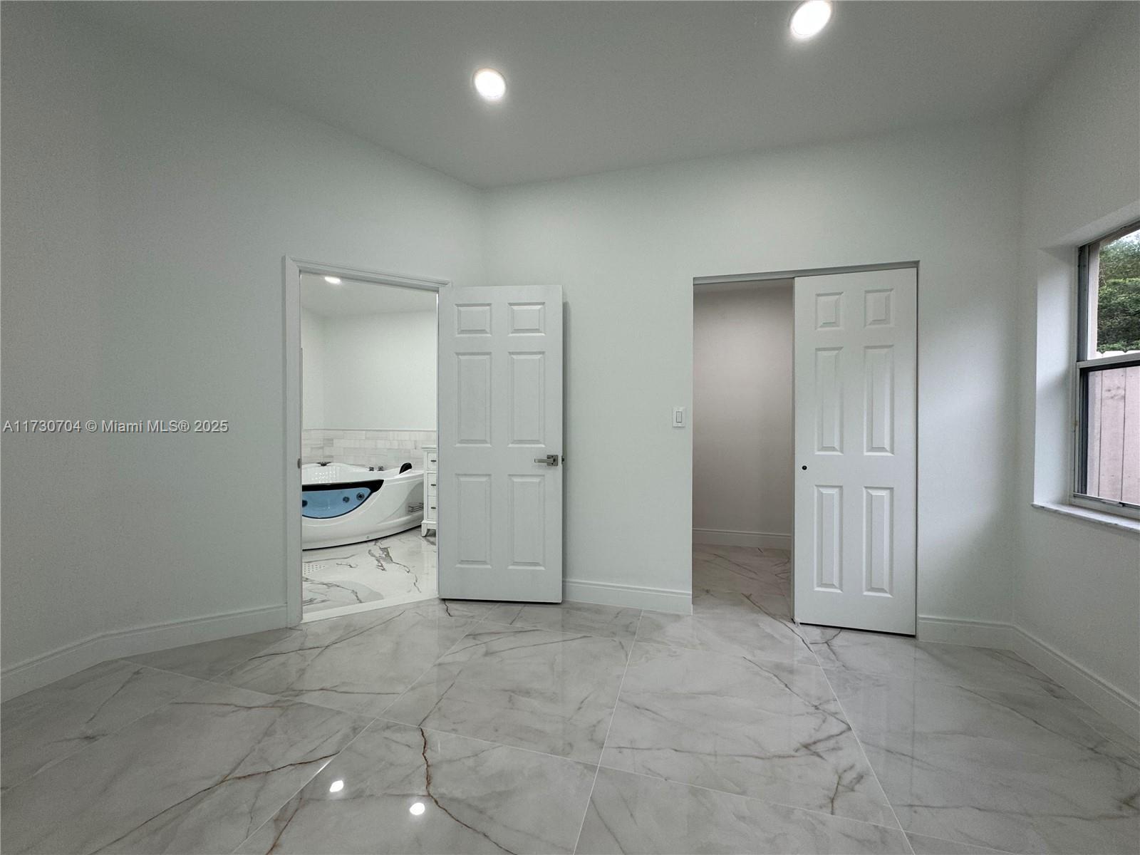 1470 Sweetbay Way, Hollywood, Florida image 12