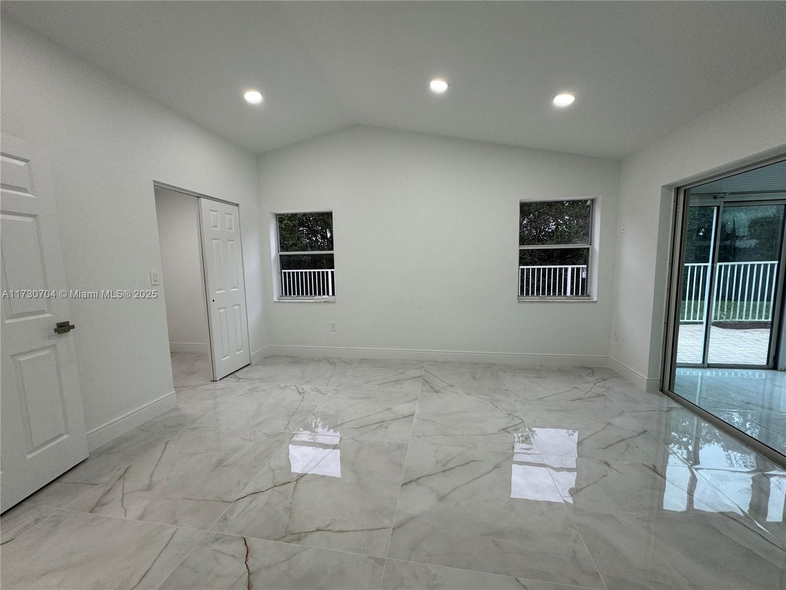 1470 Sweetbay Way, Hollywood, Florida image 6