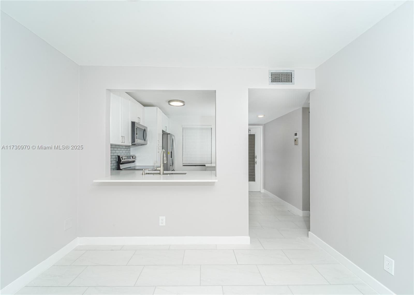 10434 Sunrise Lakes Blvd #101, Sunrise, Florida image 3