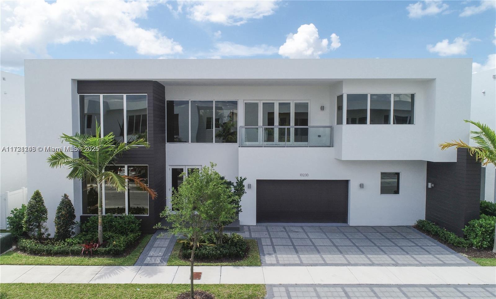 10230 NW 75th Ter, Doral, Florida image 2