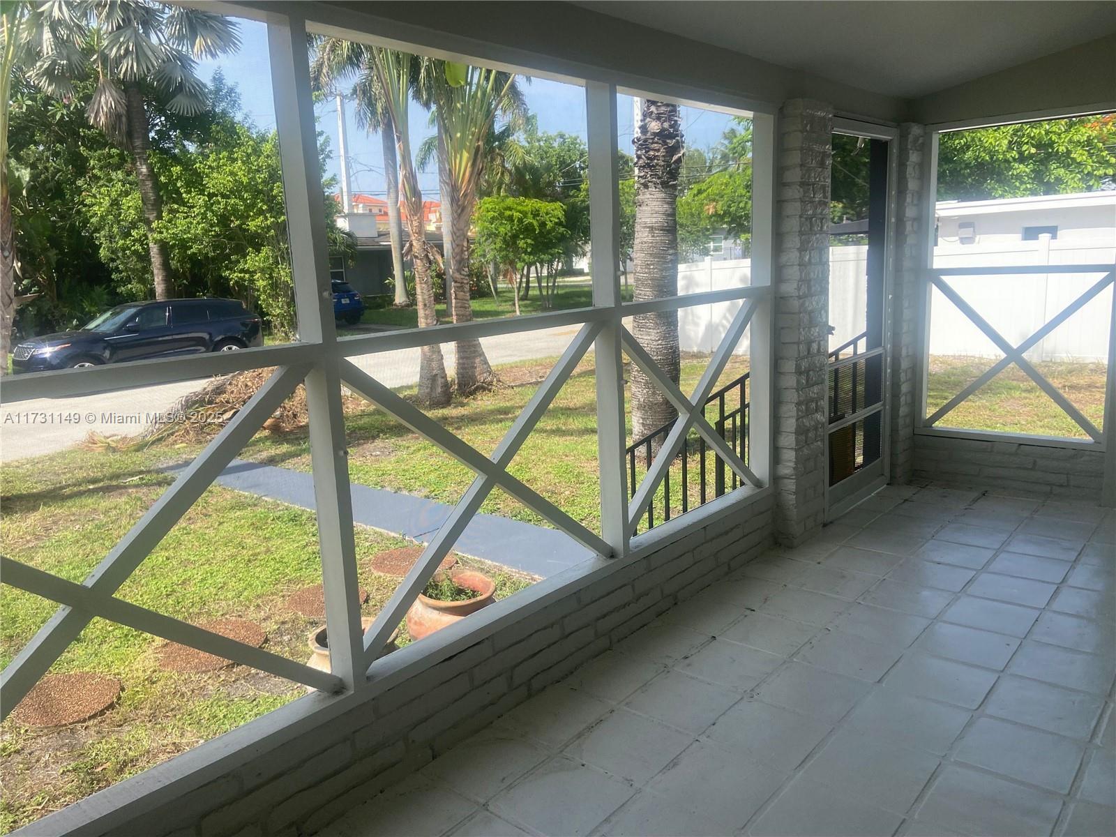 1770 NE 12th St, Fort Lauderdale, Florida image 1