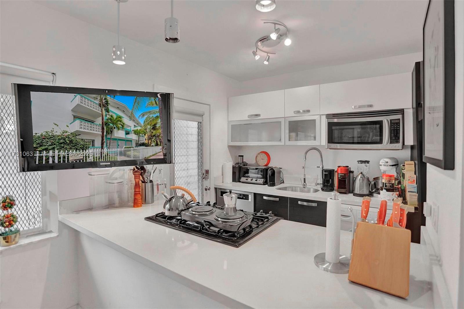 350 Collins Ave #310, Miami Beach, Florida image 11