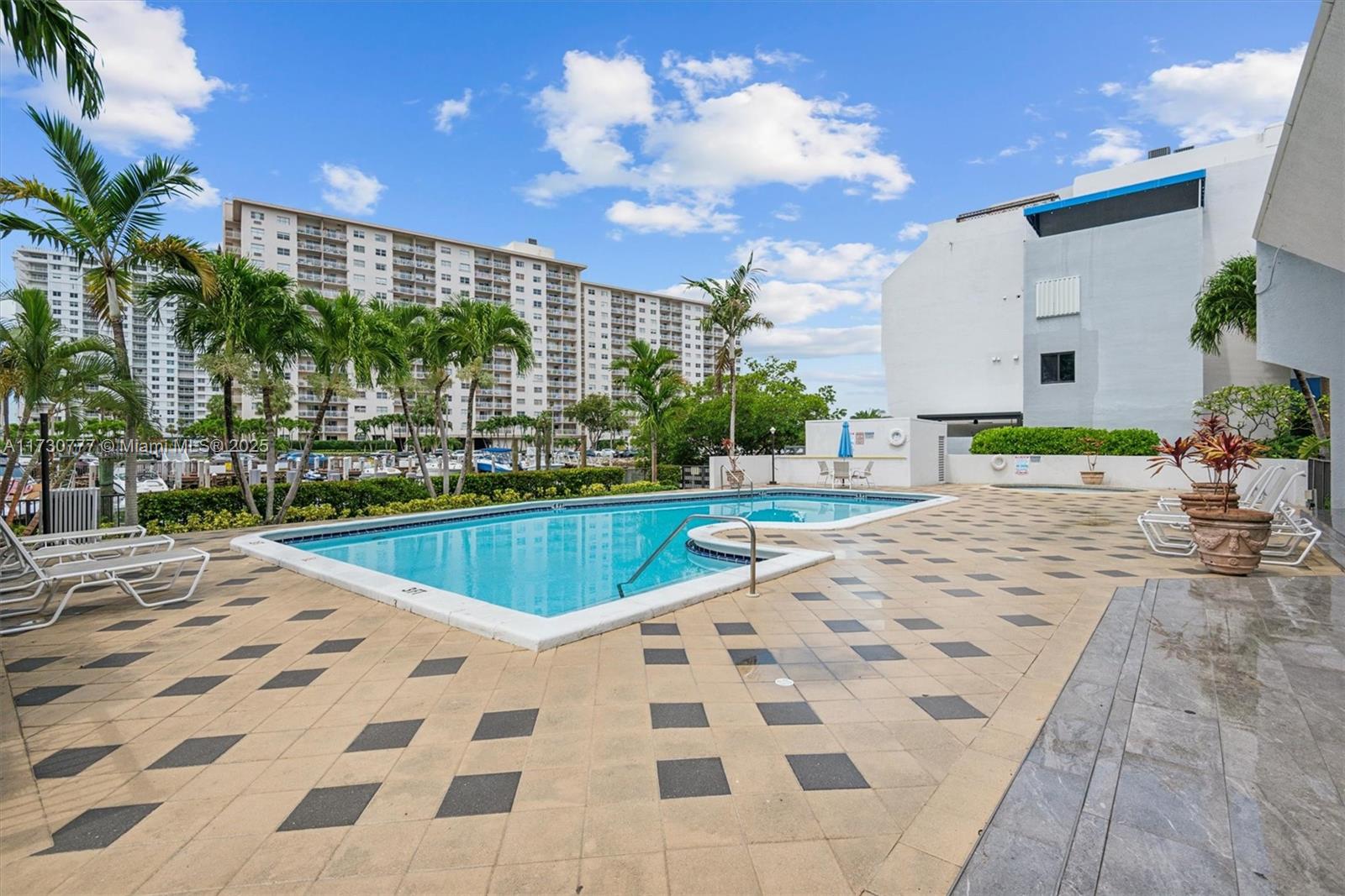 410 Poinciana Dr #1715, Sunny Isles Beach, Florida image 32