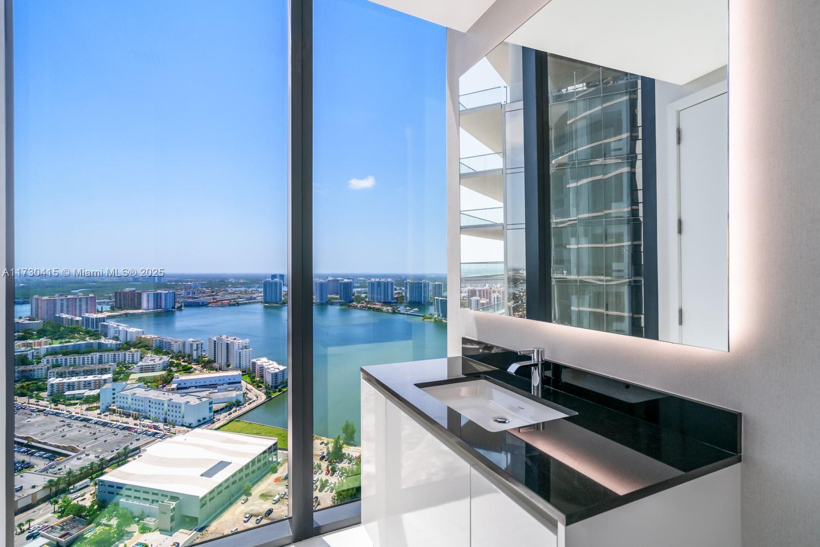 18555 Collins Ave #4203, Sunny Isles Beach, Florida image 27