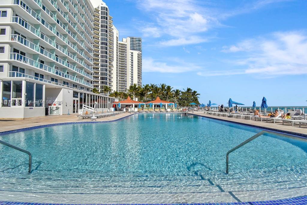 19201 Collins Ave #526, Sunny Isles Beach, Florida image 19