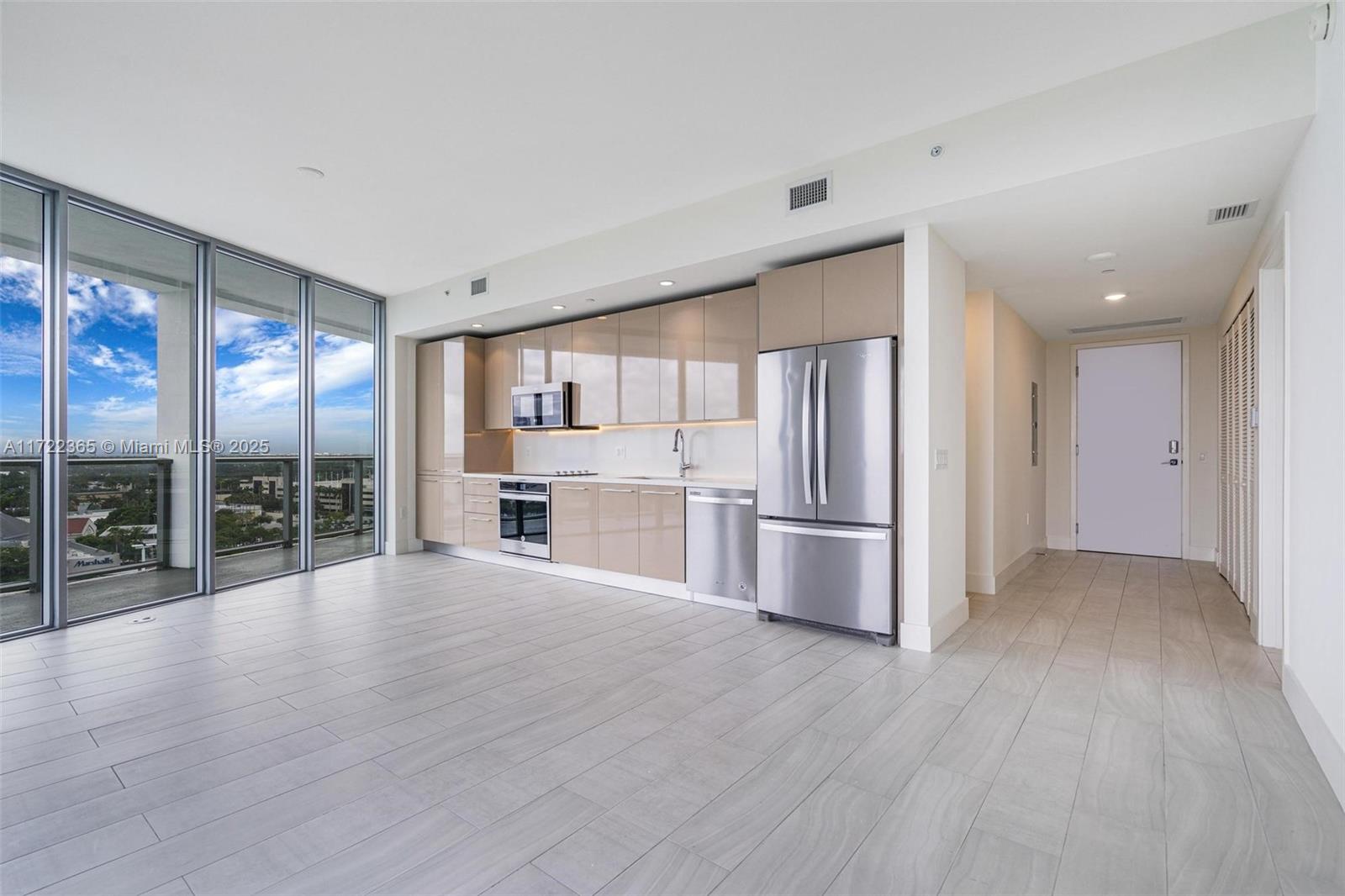 2000 Metropica Way #1110, Sunrise, Florida image 2