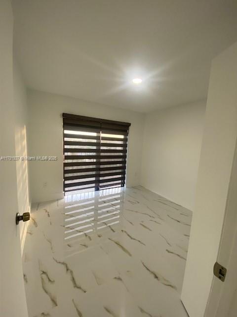 Residential, Hialeah, Florida image 3