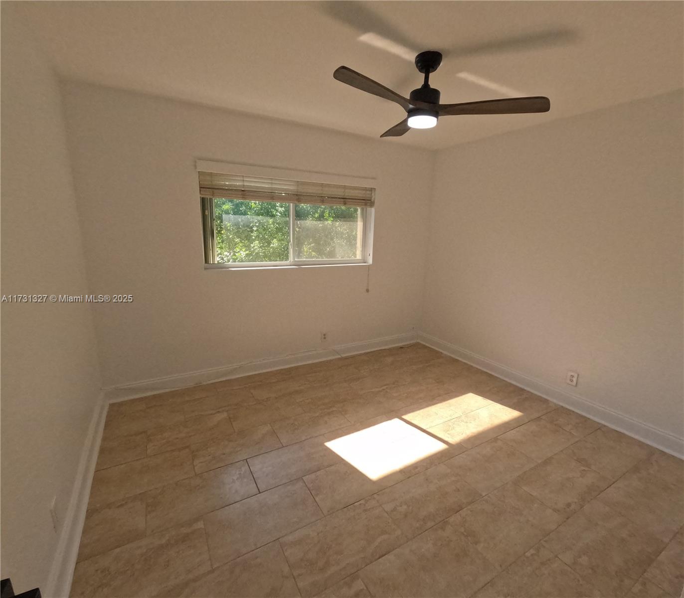 1423 Holly Heights Dr #15, Fort Lauderdale, Florida image 20