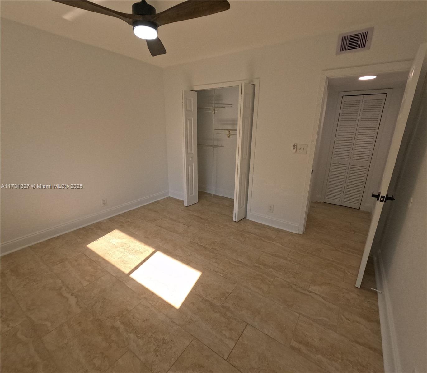 1423 Holly Heights Dr #15, Fort Lauderdale, Florida image 21