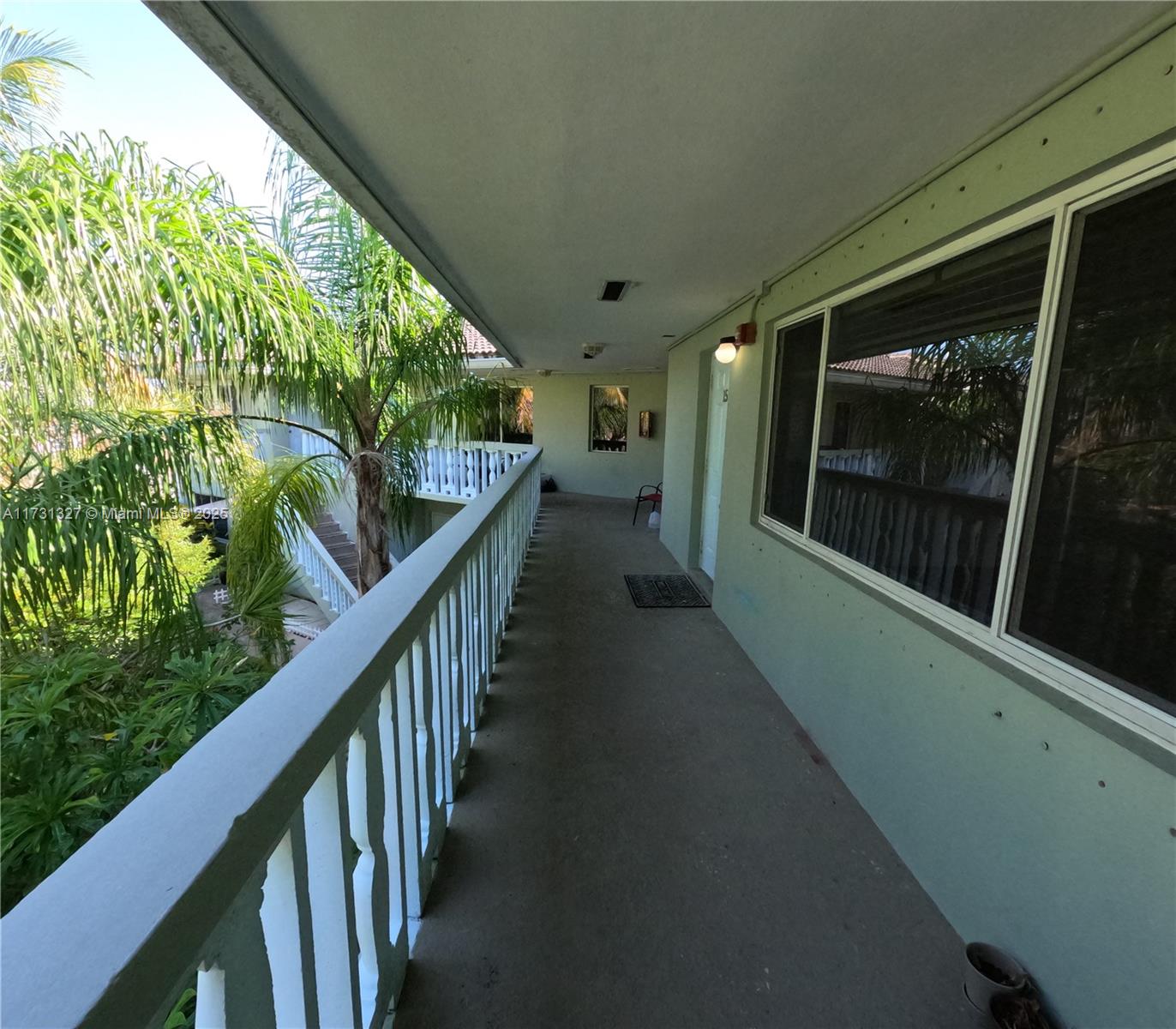 1423 Holly Heights Dr #15, Fort Lauderdale, Florida image 4