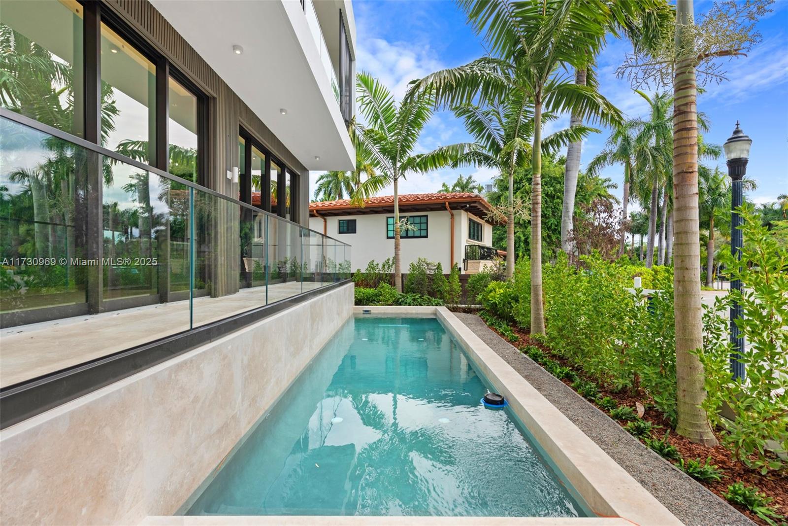 291 Palm Ave, Miami Beach, Florida image 22