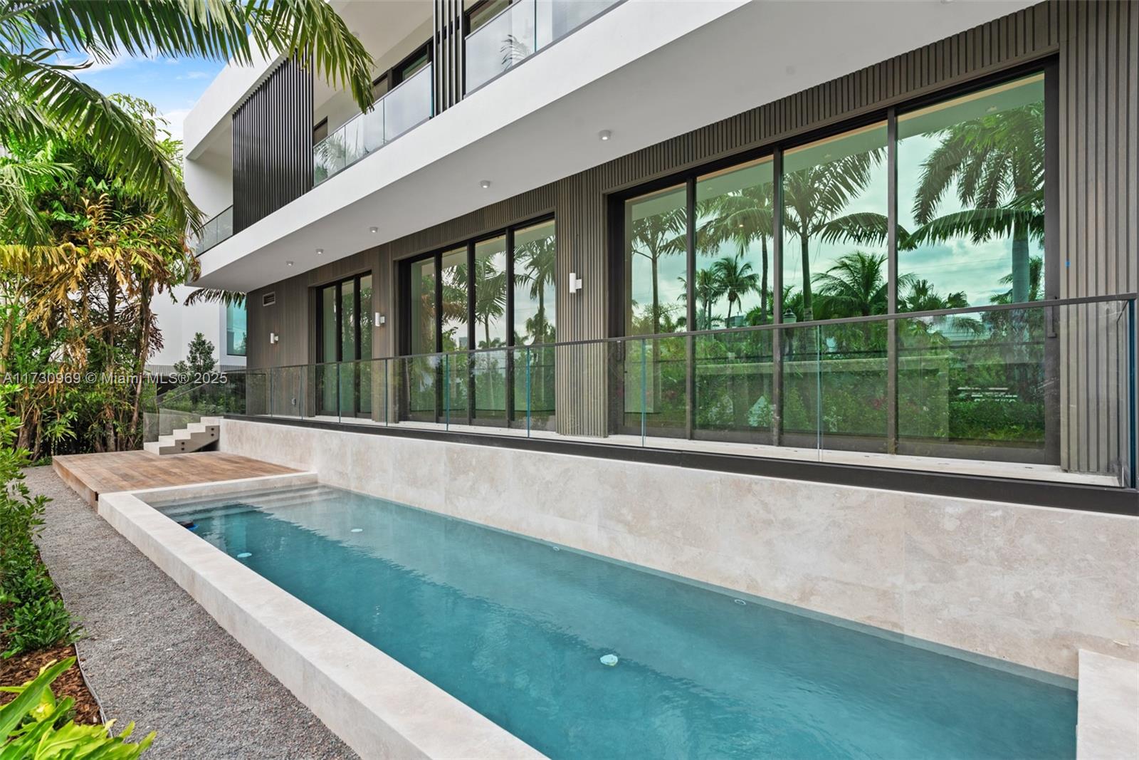 291 Palm Ave, Miami Beach, Florida image 23