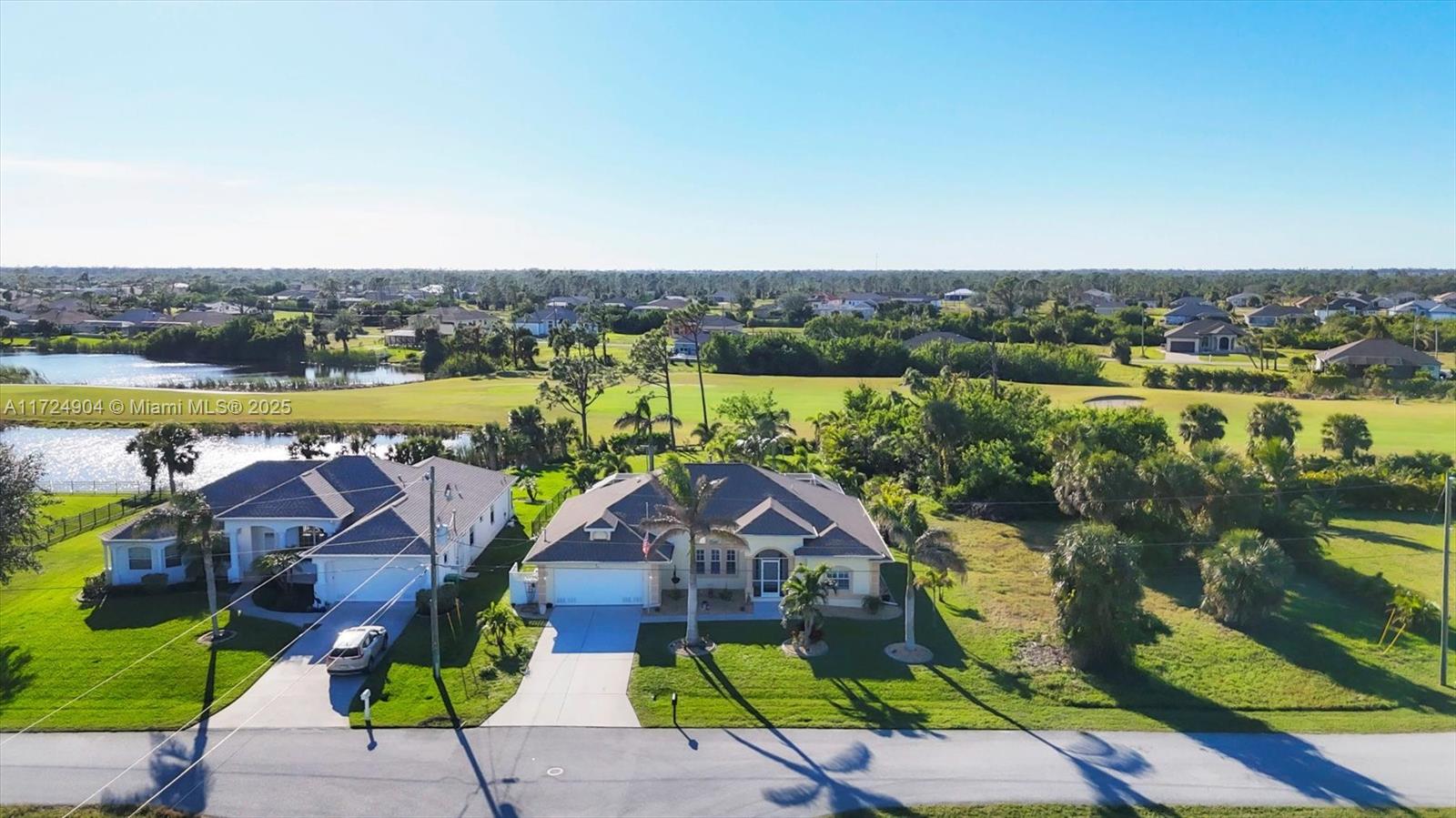 40 Tee View Ct, Port Charlotte, Florida image 2