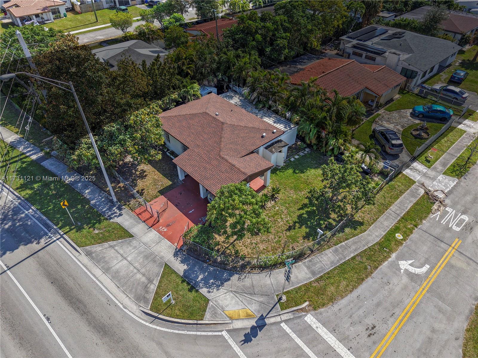 2100 NE 185th St, North Miami Beach, Florida image 2