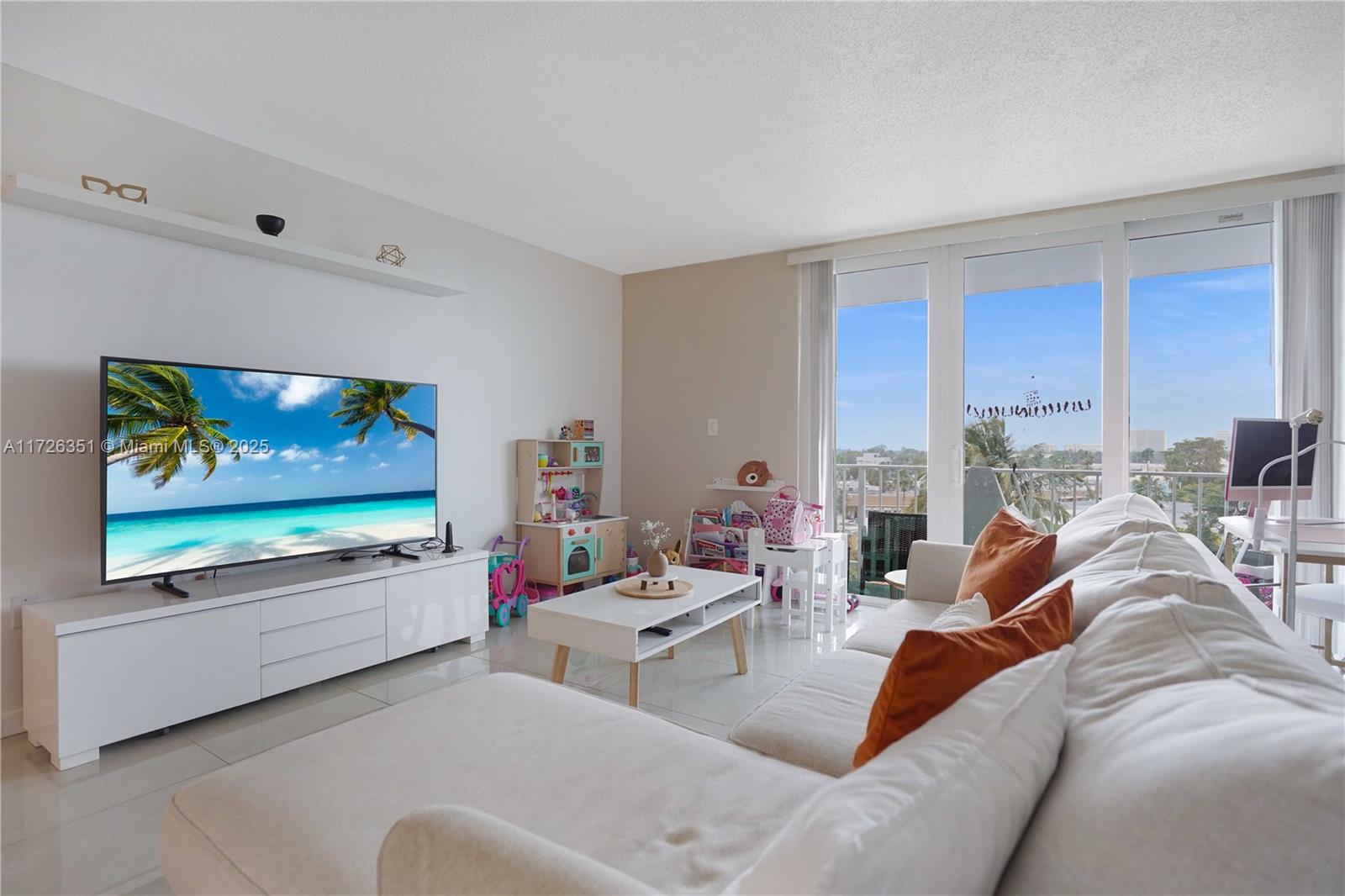 7133 Bay Dr #601, Miami Beach, Florida image 3