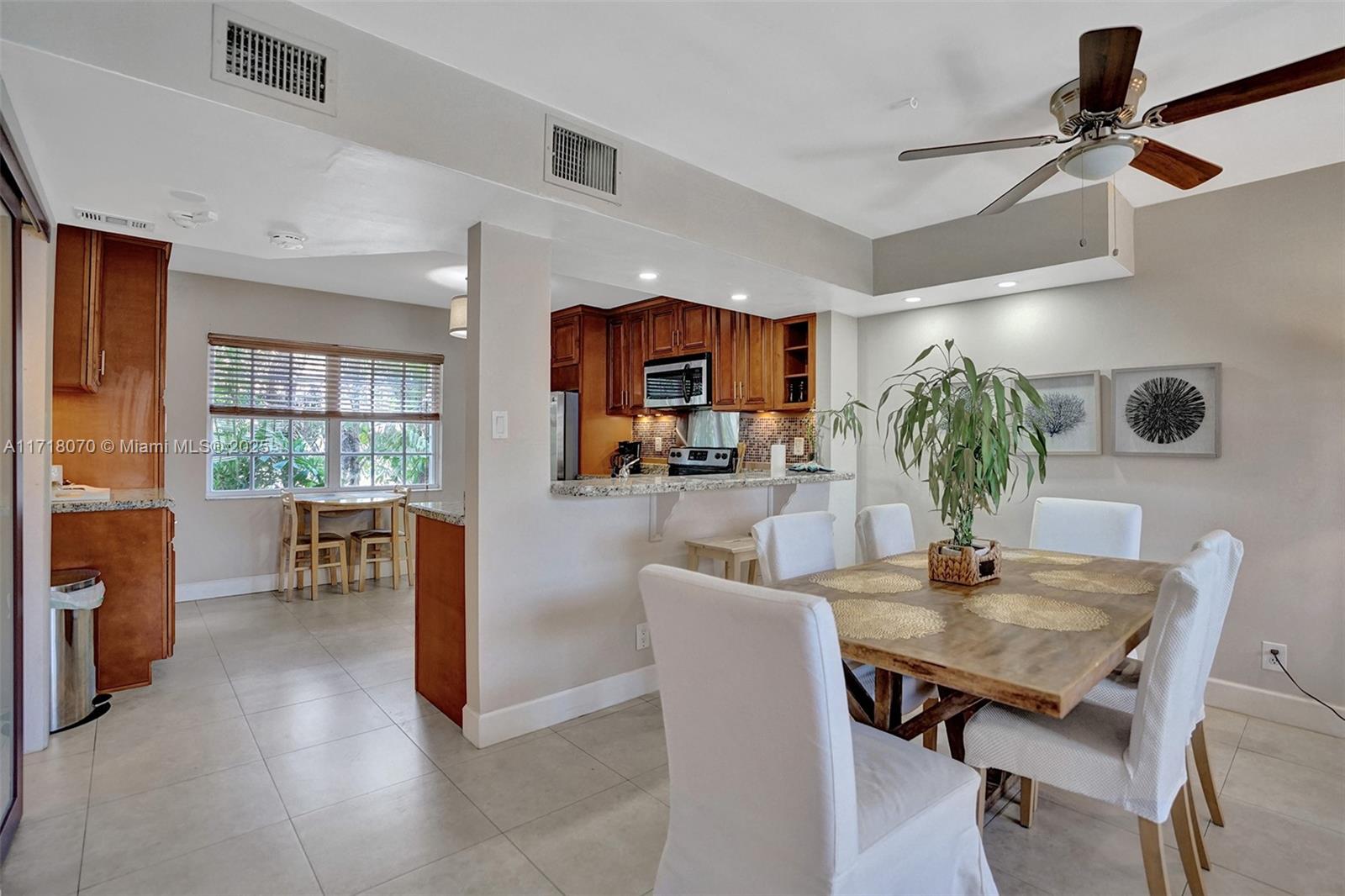 345 Virginia St, Hollywood, Florida image 7