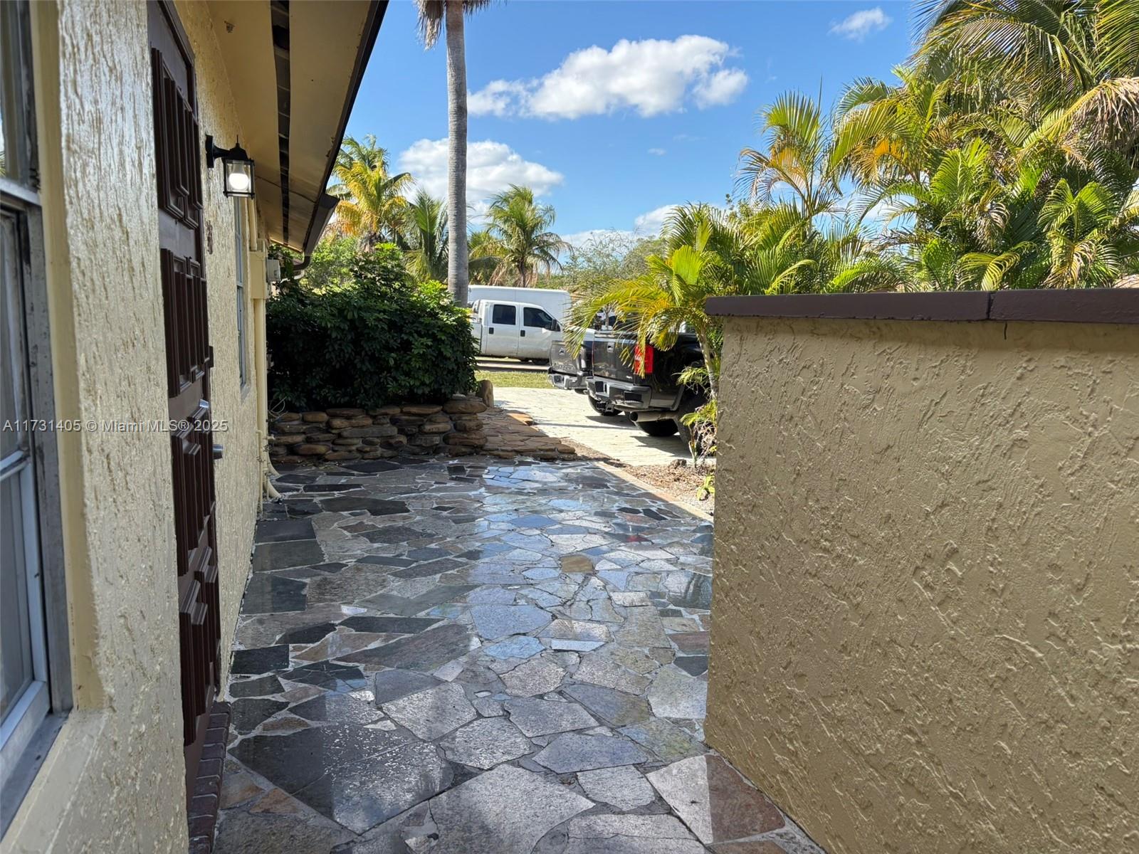 348 NW 43rd St, Deerfield Beach, Florida image 6