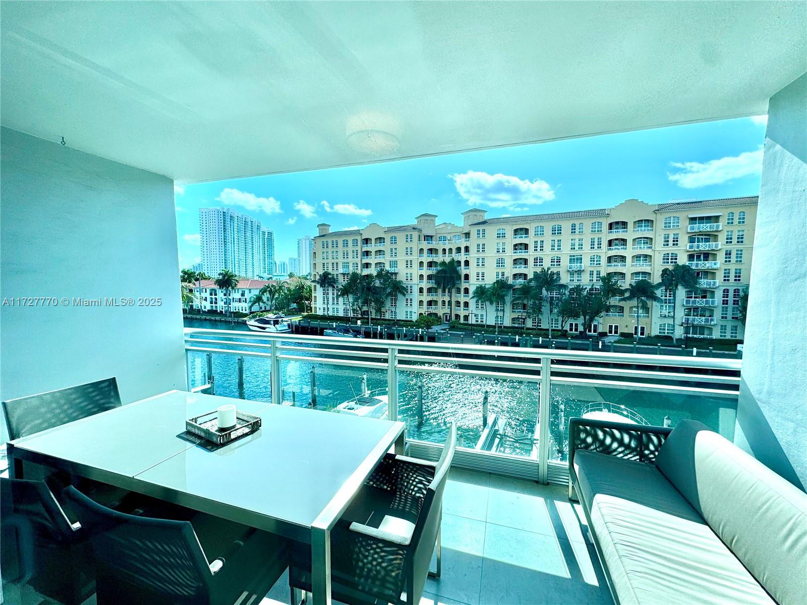 2950 NE 188th St #324, Aventura FL 33180