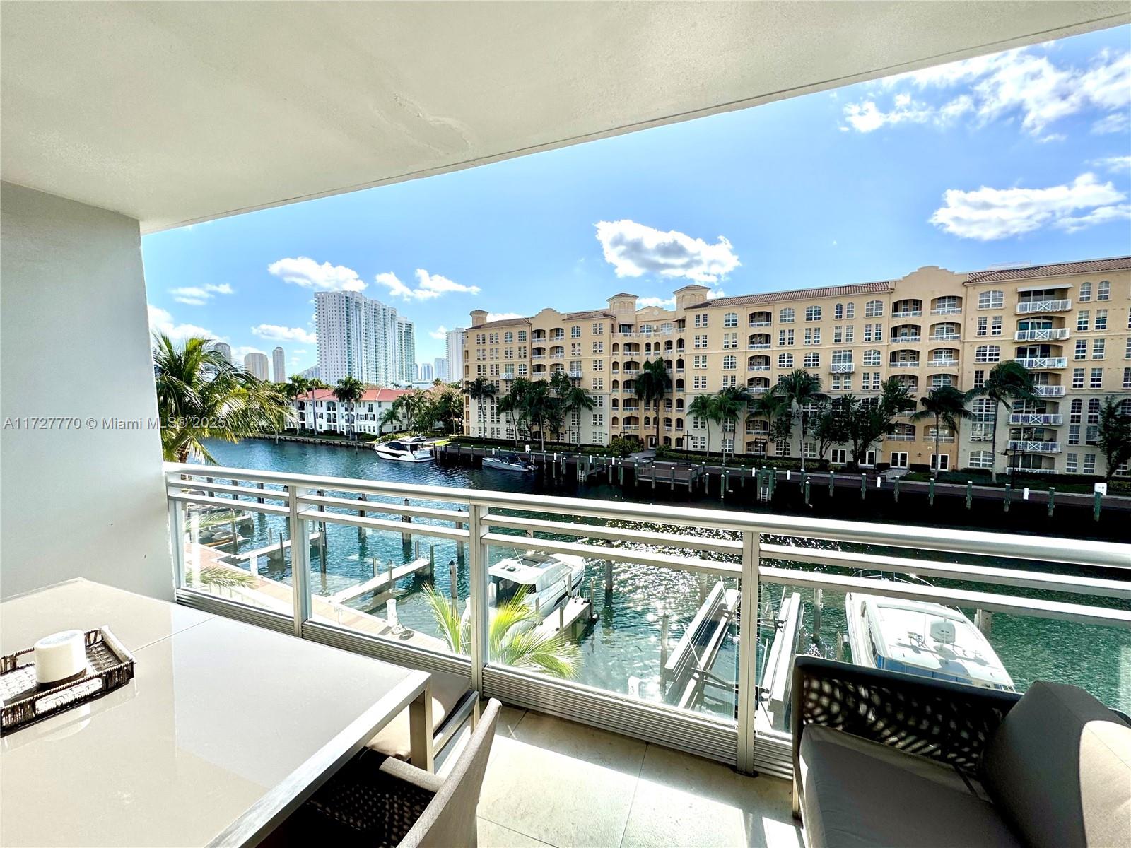 2950 NE 188th St #324, Aventura FL 33180