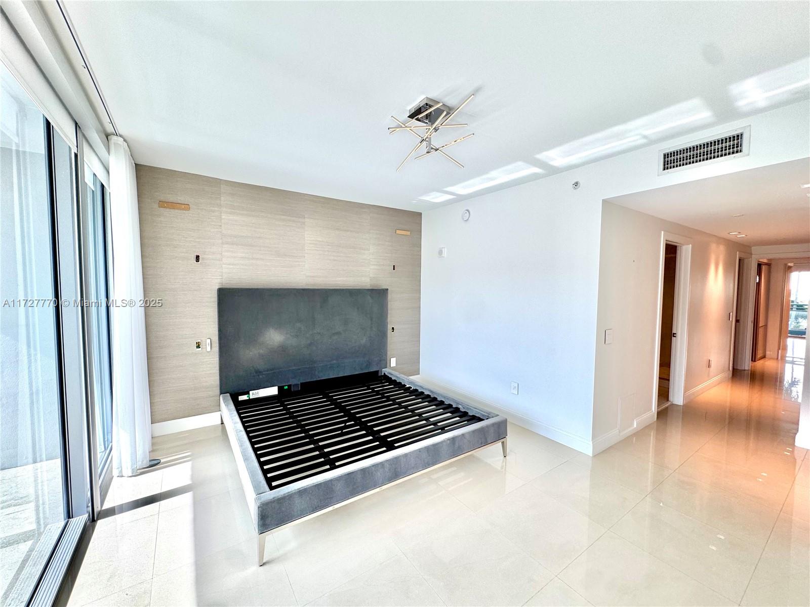 2950 NE 188th St #324, Aventura FL 33180