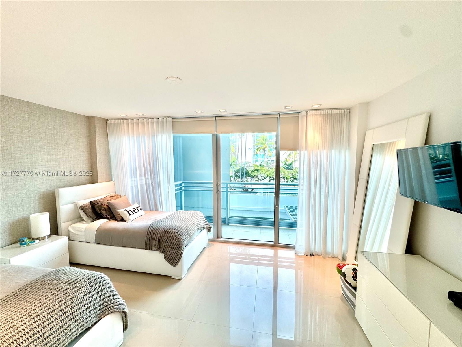 2950 NE 188th St #324, Aventura FL 33180