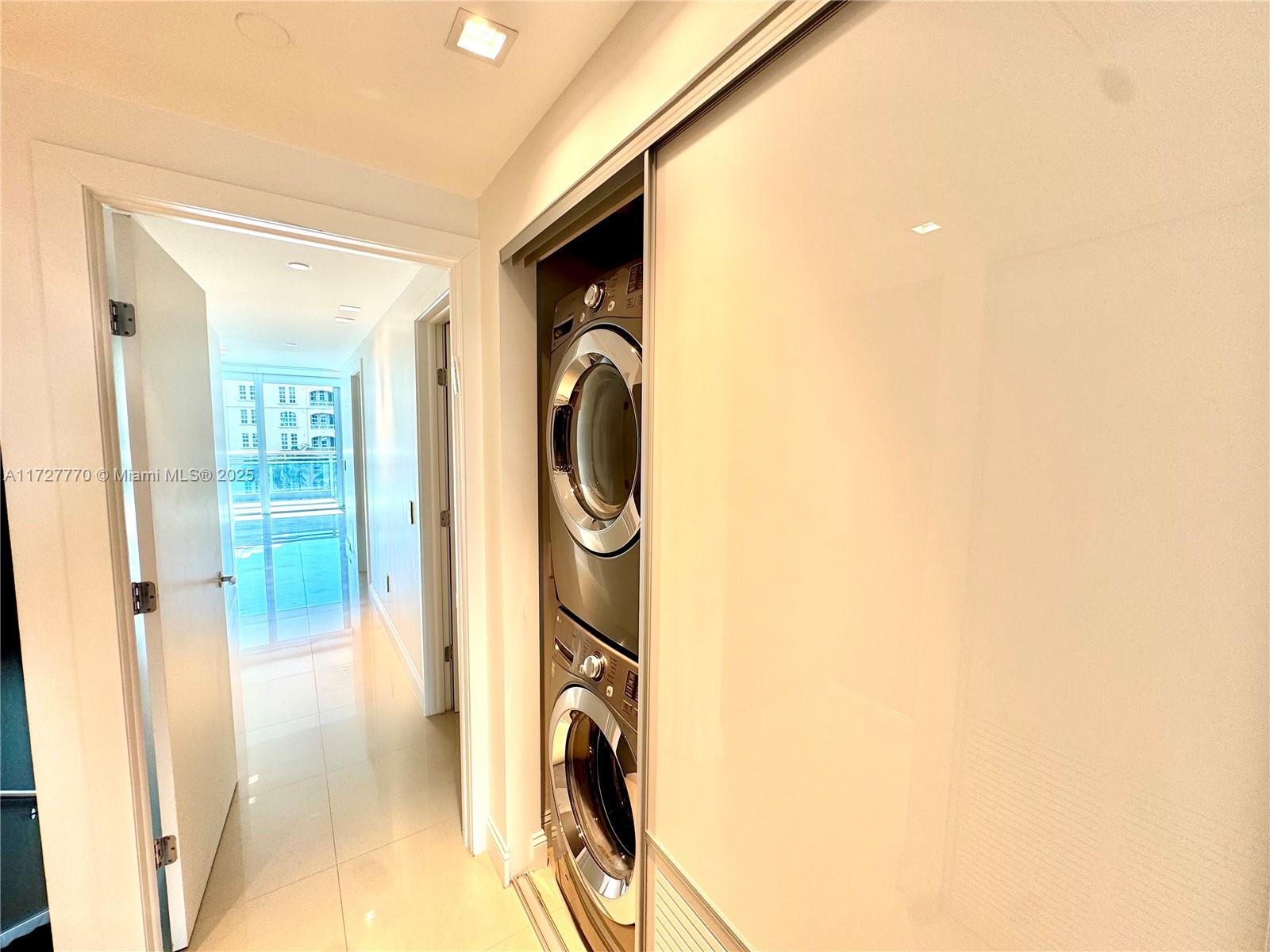 2950 NE 188th St #324, Aventura FL 33180