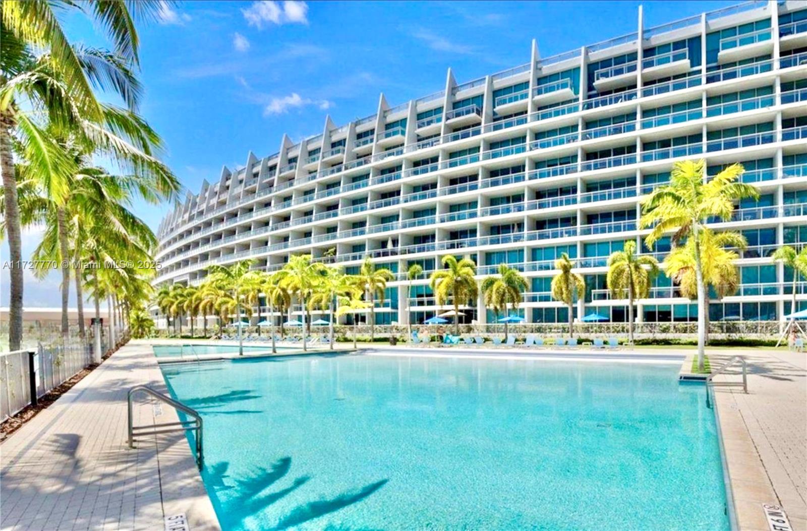 2950 NE 188th St #324, Aventura FL 33180