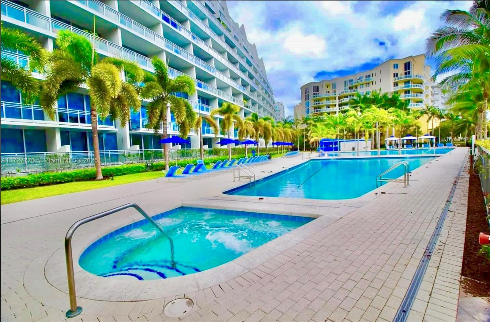 2950 NE 188th St #324, Aventura FL 33180