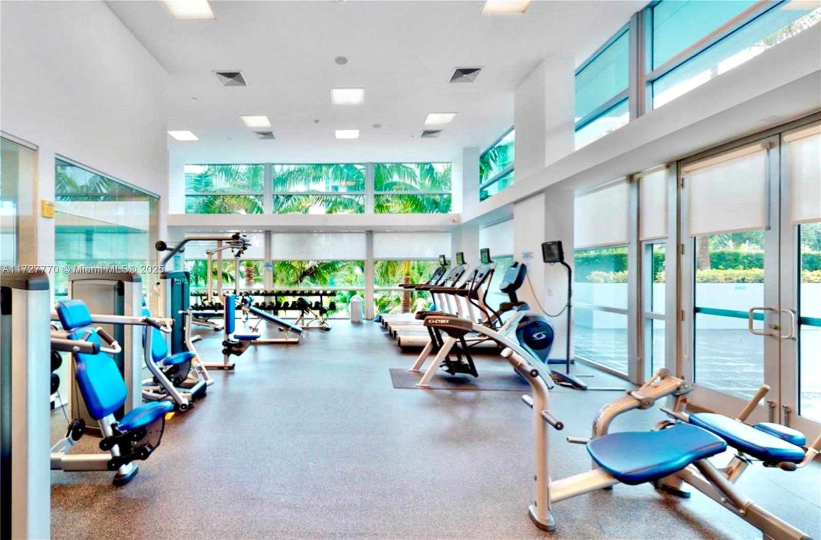 2950 NE 188th St #324, Aventura FL 33180