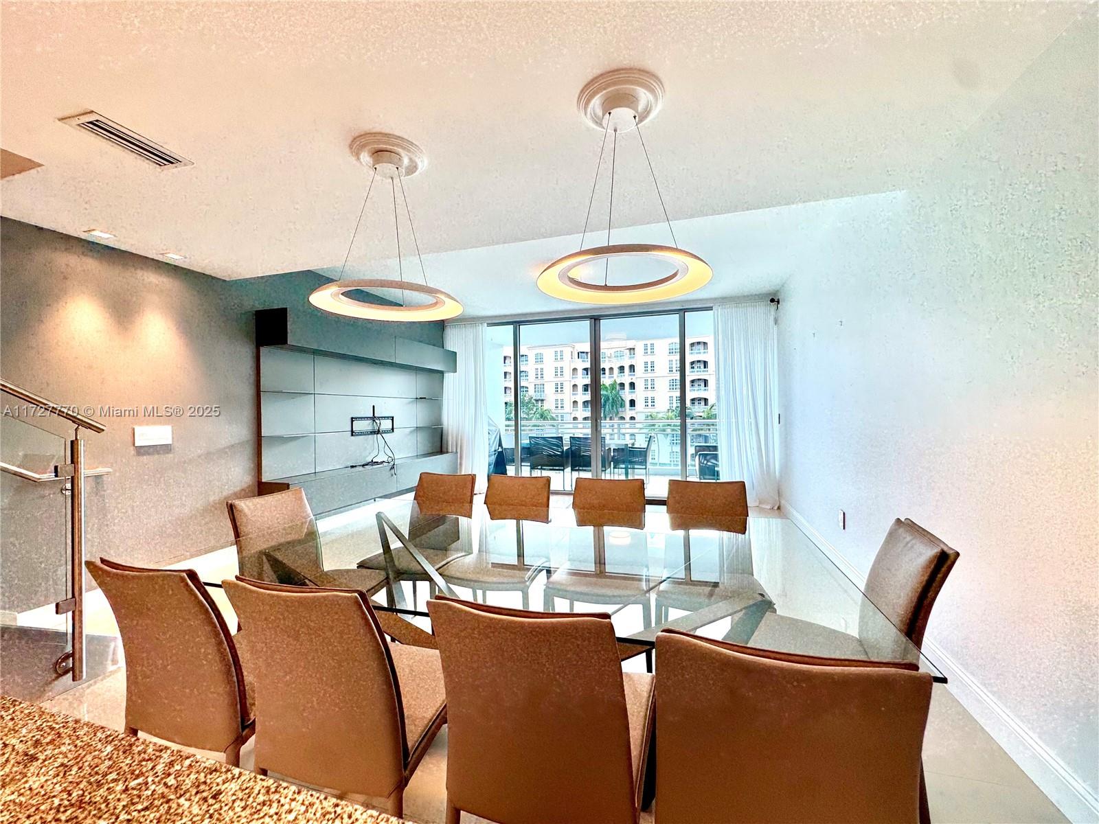 2950 NE 188th St #324, Aventura FL 33180