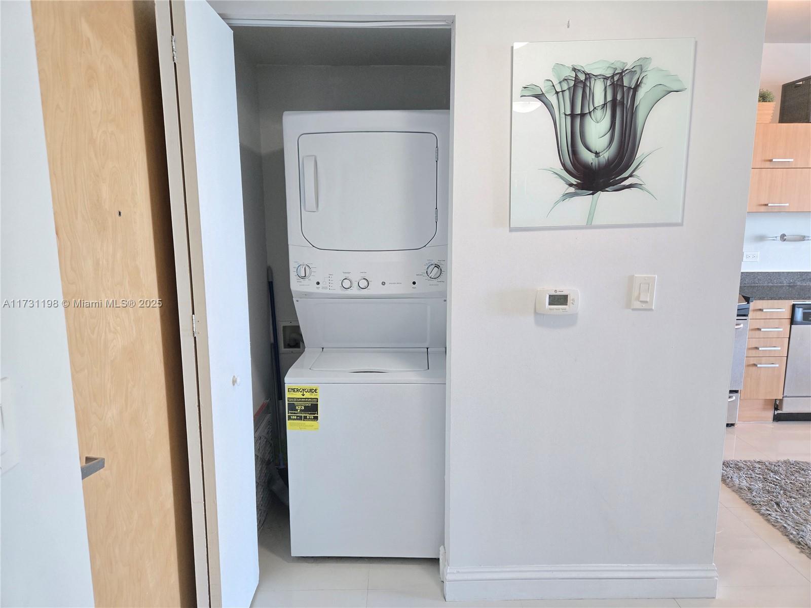 350 S Miami Ave #2109, Miami FL 33130