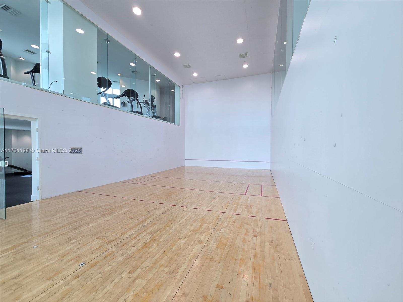 350 S Miami Ave #2109, Miami FL 33130