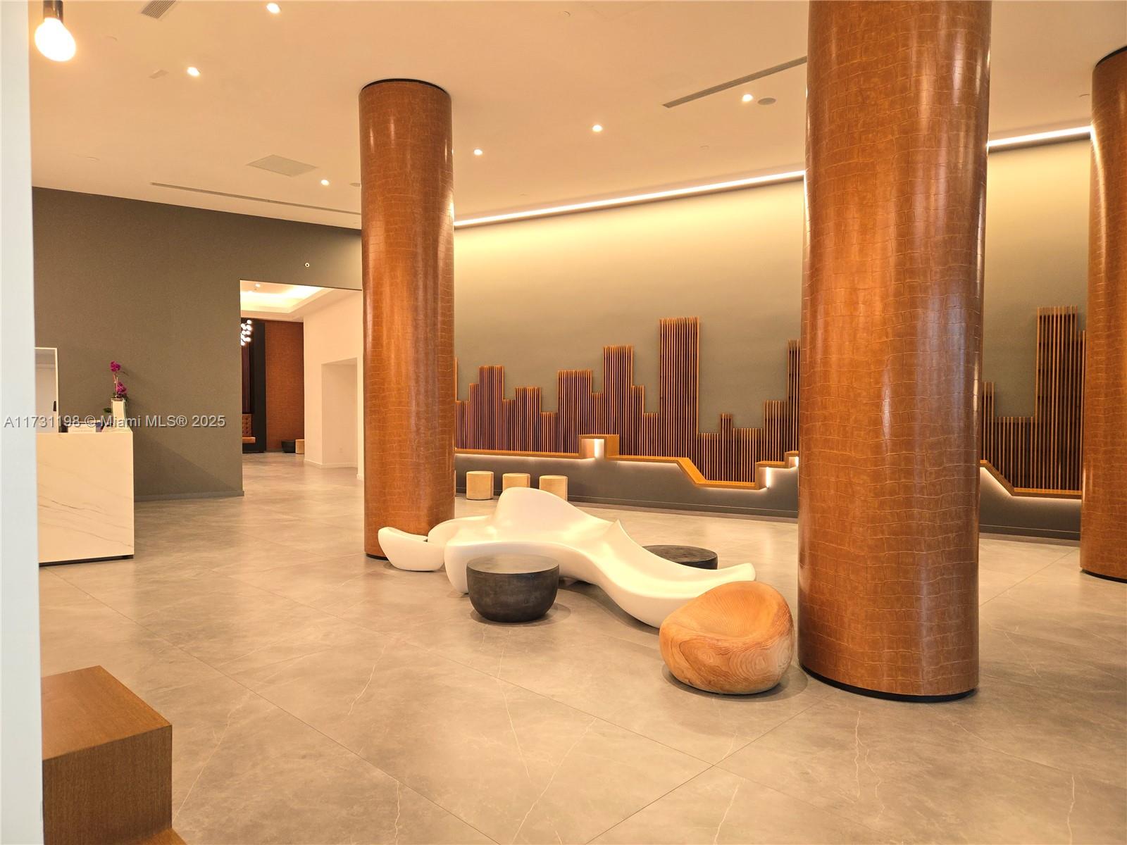 350 S Miami Ave #2109, Miami FL 33130