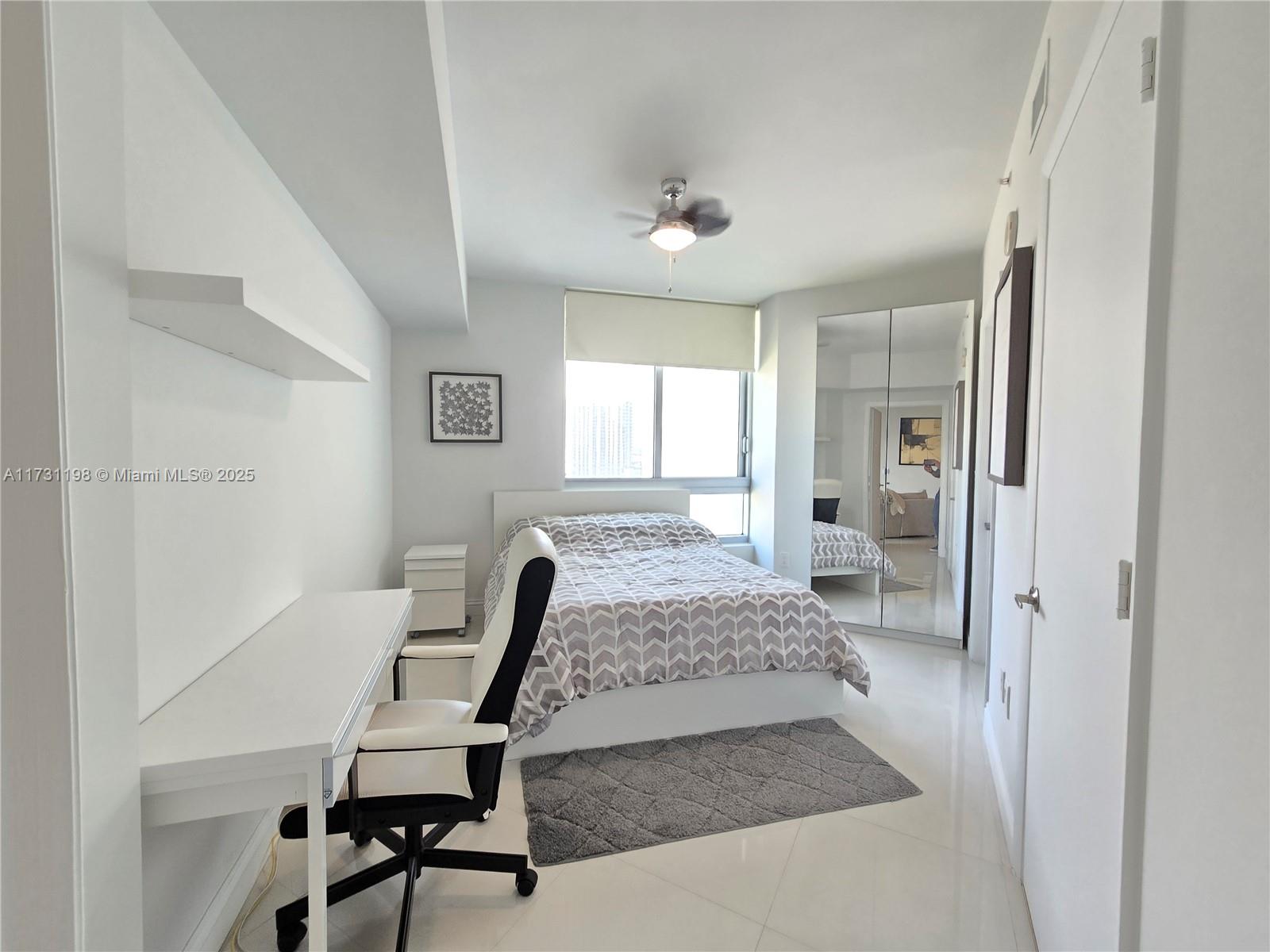 350 S Miami Ave #2109, Miami FL 33130