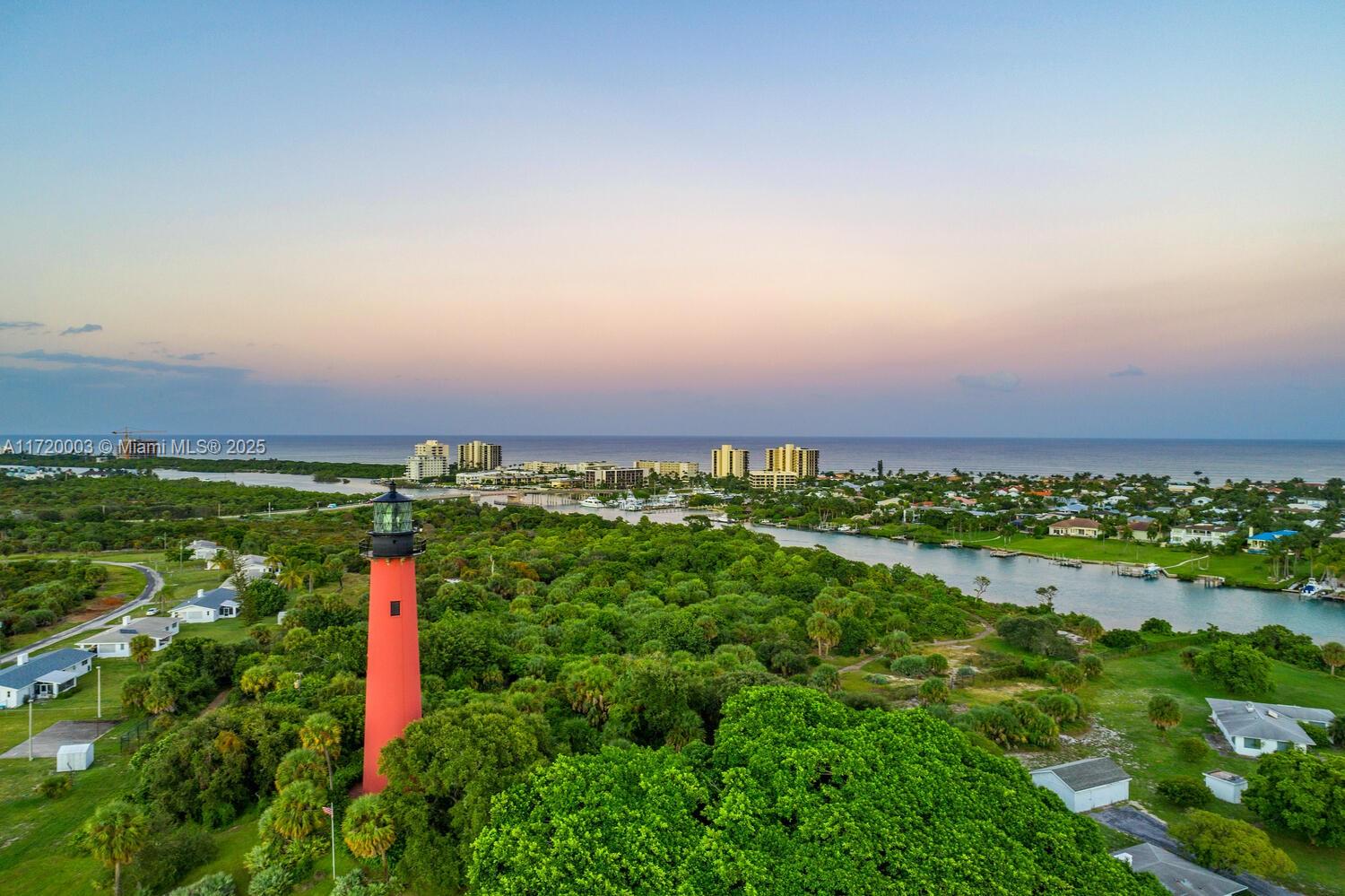 Residential, Jupiter, Florida image 24