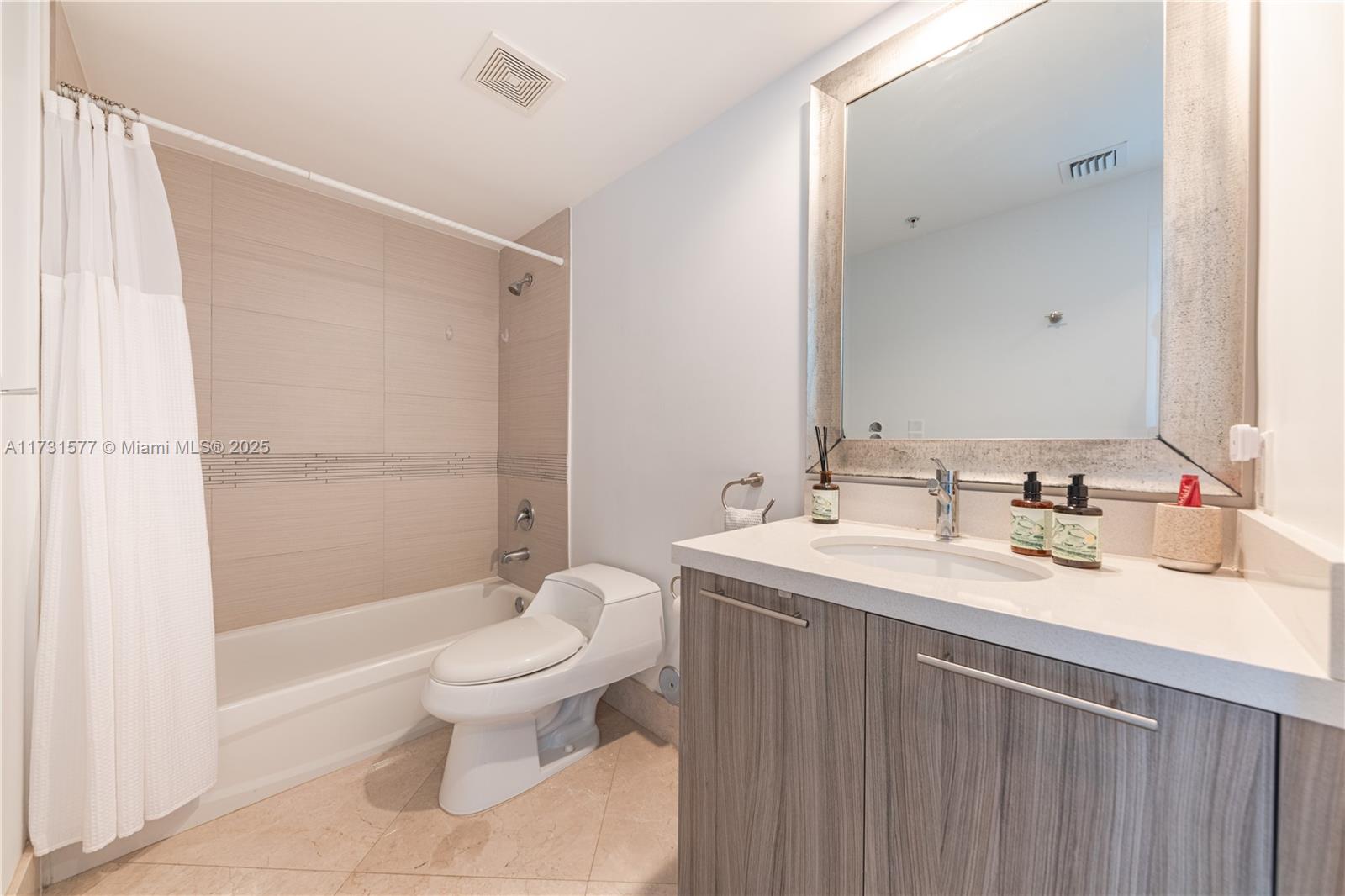 6700 Indian Creek Dr #506, Miami Beach, Florida image 14