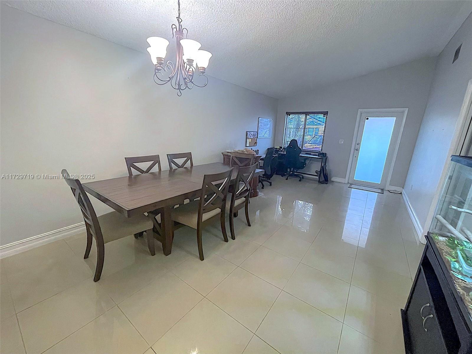 2744 W 74th Ter, Hialeah, Florida image 2