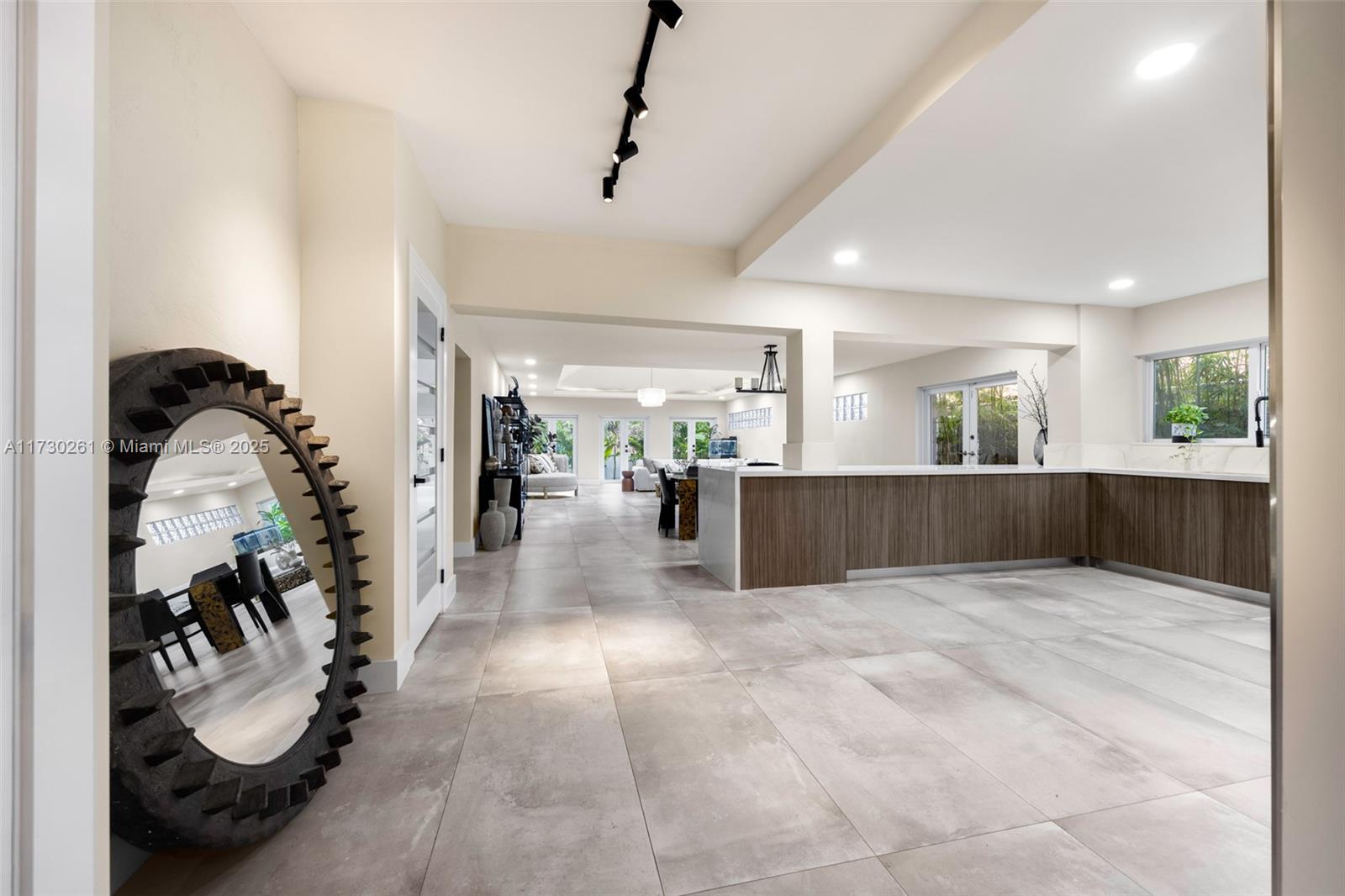 3940 Braganza Ave, Coconut Grove, Florida image 10