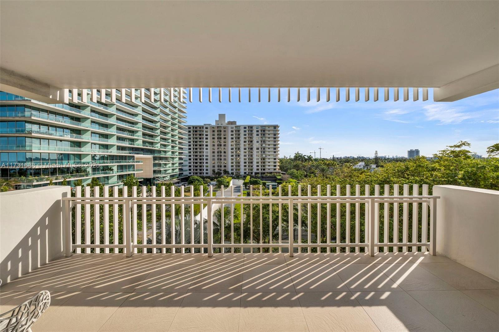 Listing Photo 12