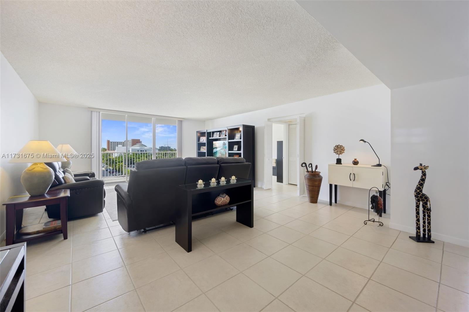 2851 NE 183rd St #502E, Aventura, Florida image 13