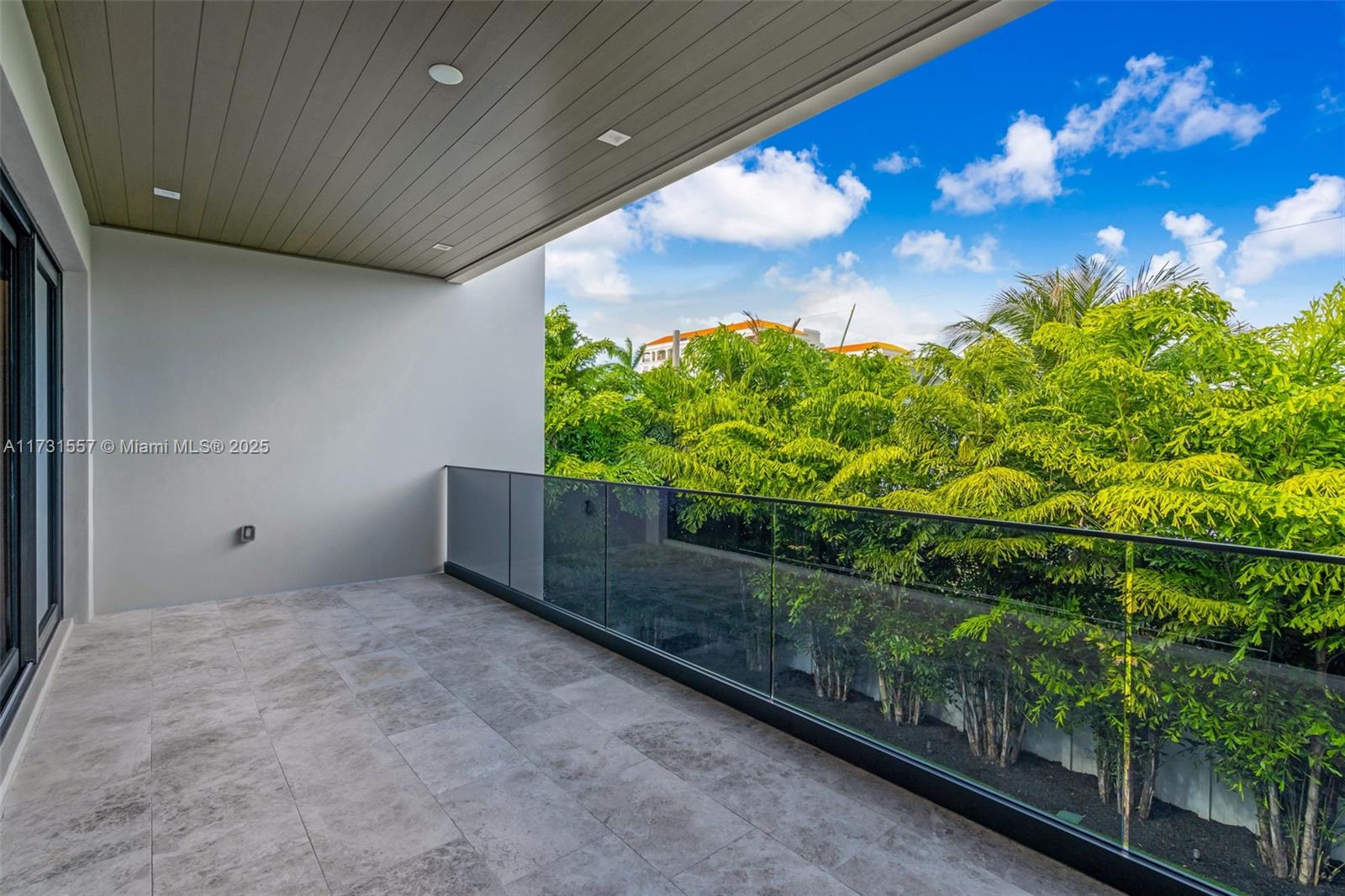 225 NE 3rd St, Boca Raton, Florida image 37