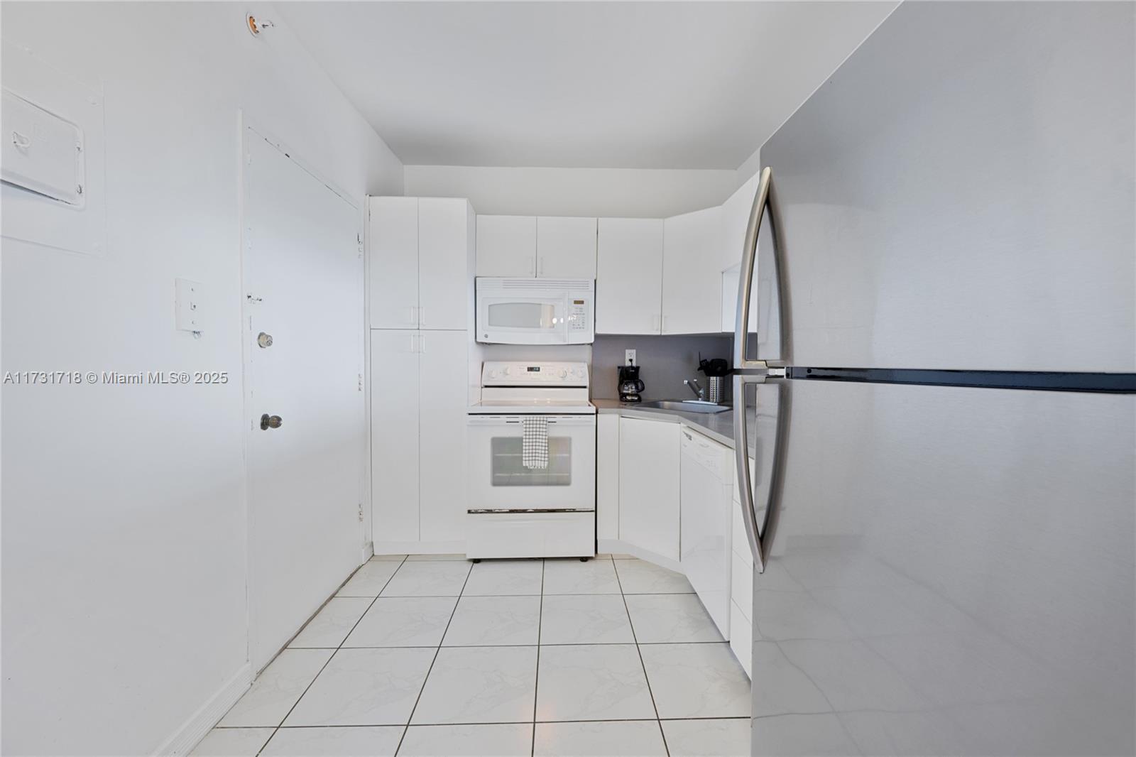 5601 Collins Ave #1103, Miami Beach, Florida image 20