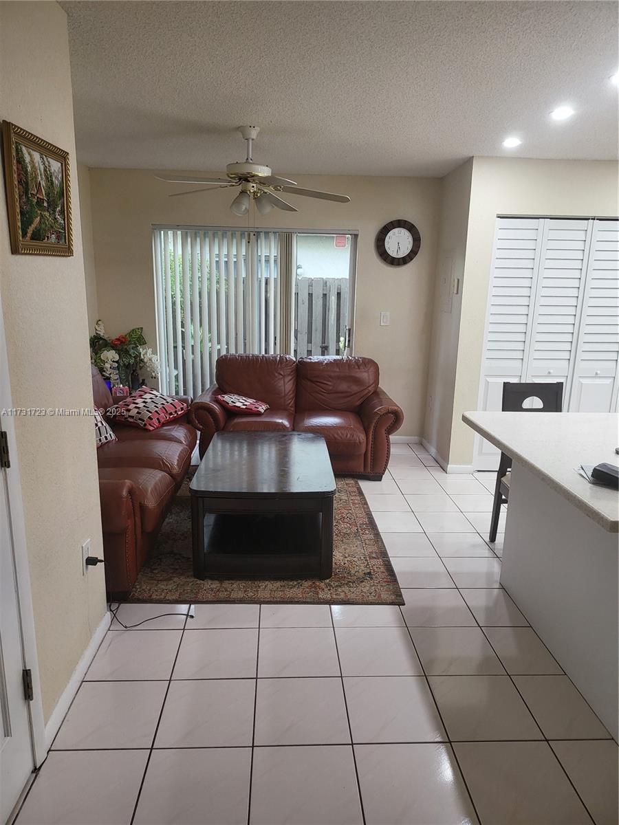 10877 NW 8th St #10877, Pembroke Pines, Florida image 8