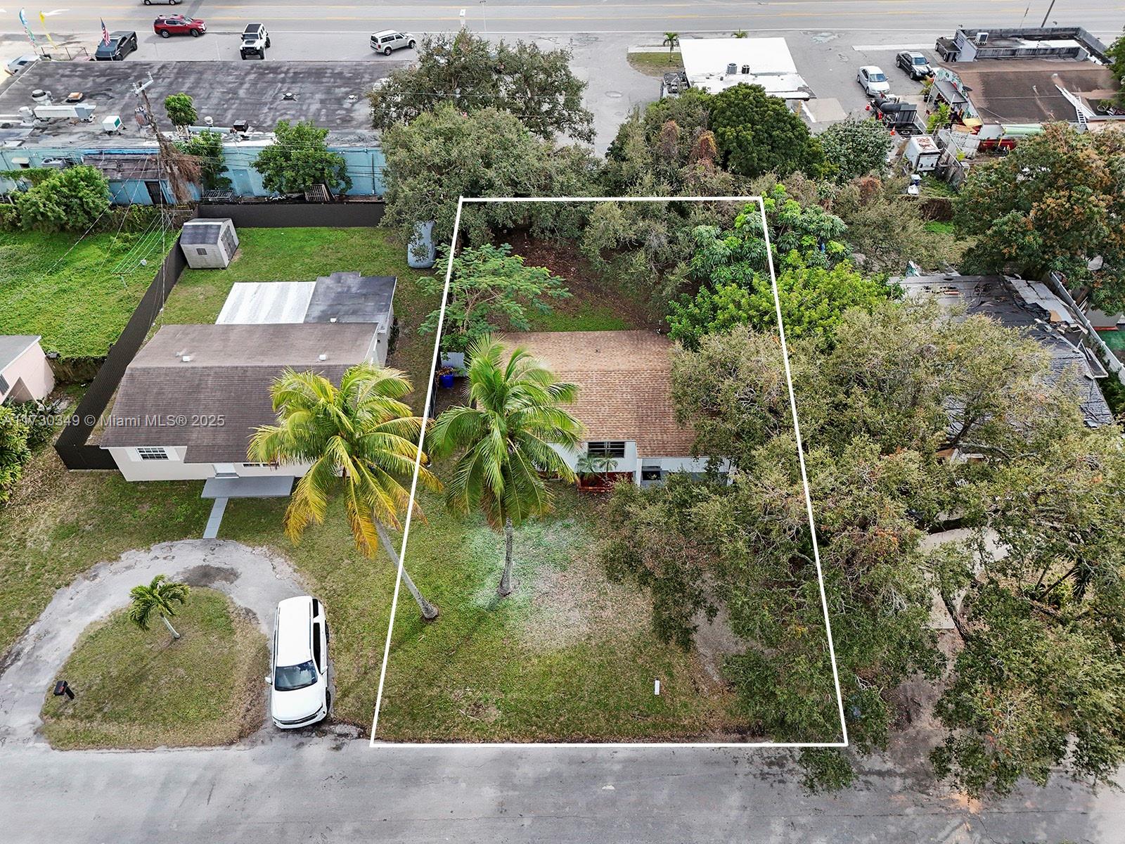 6316 Grant St, Hollywood, Florida image 2