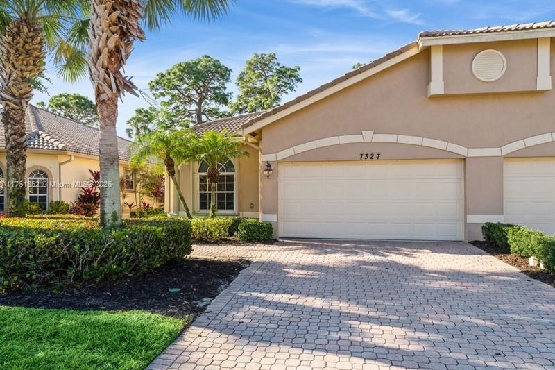 7327 Sea Pines Ct, Port St. Lucie, Florida image 3