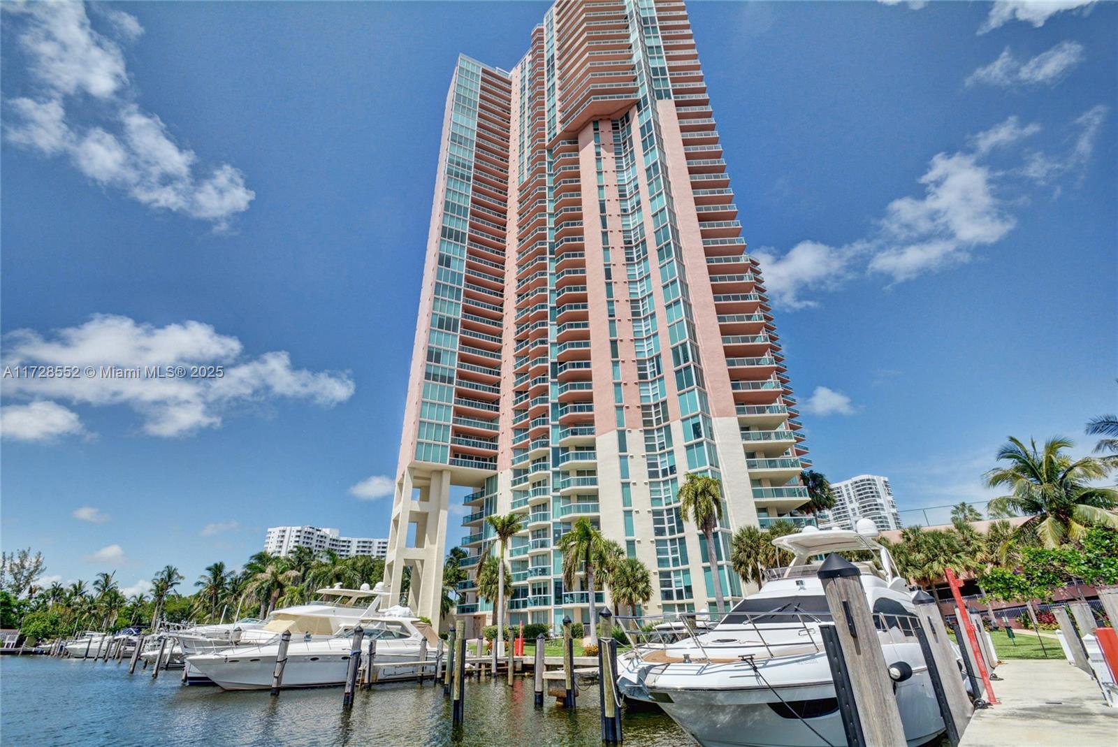 3370 Hidden Bay Dr #910, Aventura, Florida image 32