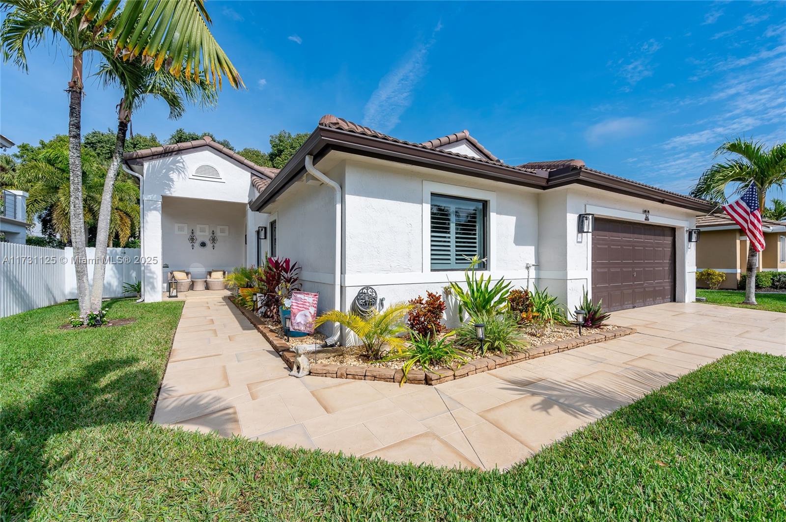 16185 SW 2nd Dr, Pembroke Pines, Florida image 4