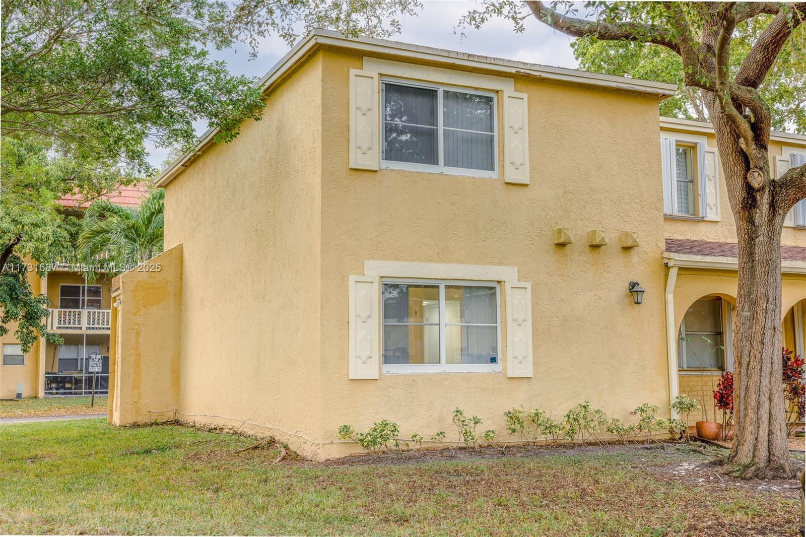 10706 La Placida Dr #6-1, Coral Springs, Florida image 1