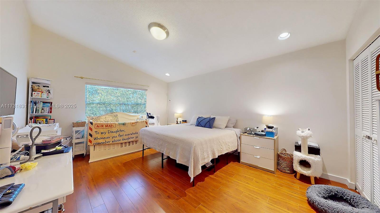 Listing Photo 34